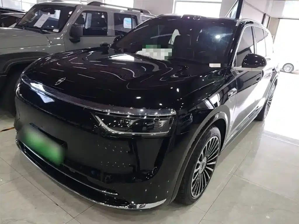 Wenjie M8 2025 Extended Range Max+ Version (53.4kWh, 6-seater, 192-line LiDAR) — миниатюра 2