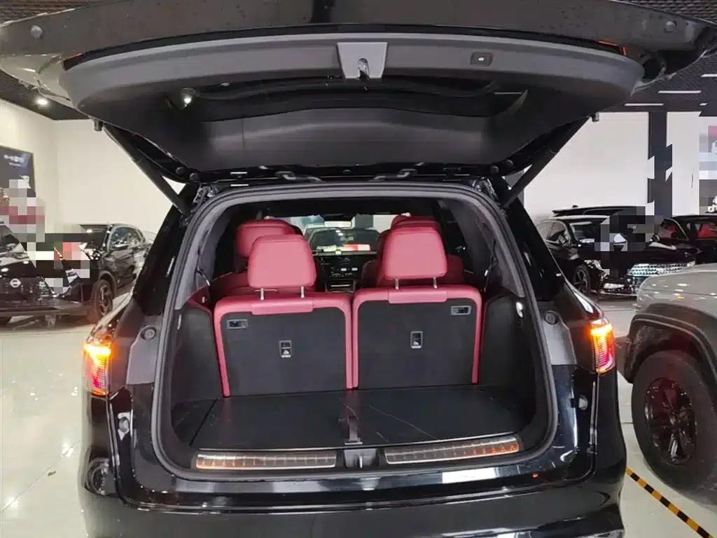 Wenjie M8 2025 Extended Range Max+ Version (53.4kWh, 6-seater, 192-line LiDAR) — миниатюра 19