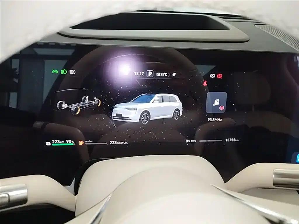 Wenjie M8 2025 Range Extended Max+ Version 53.4kWh 5-Seat Version (192-line LiDAR) — миниатюра 12