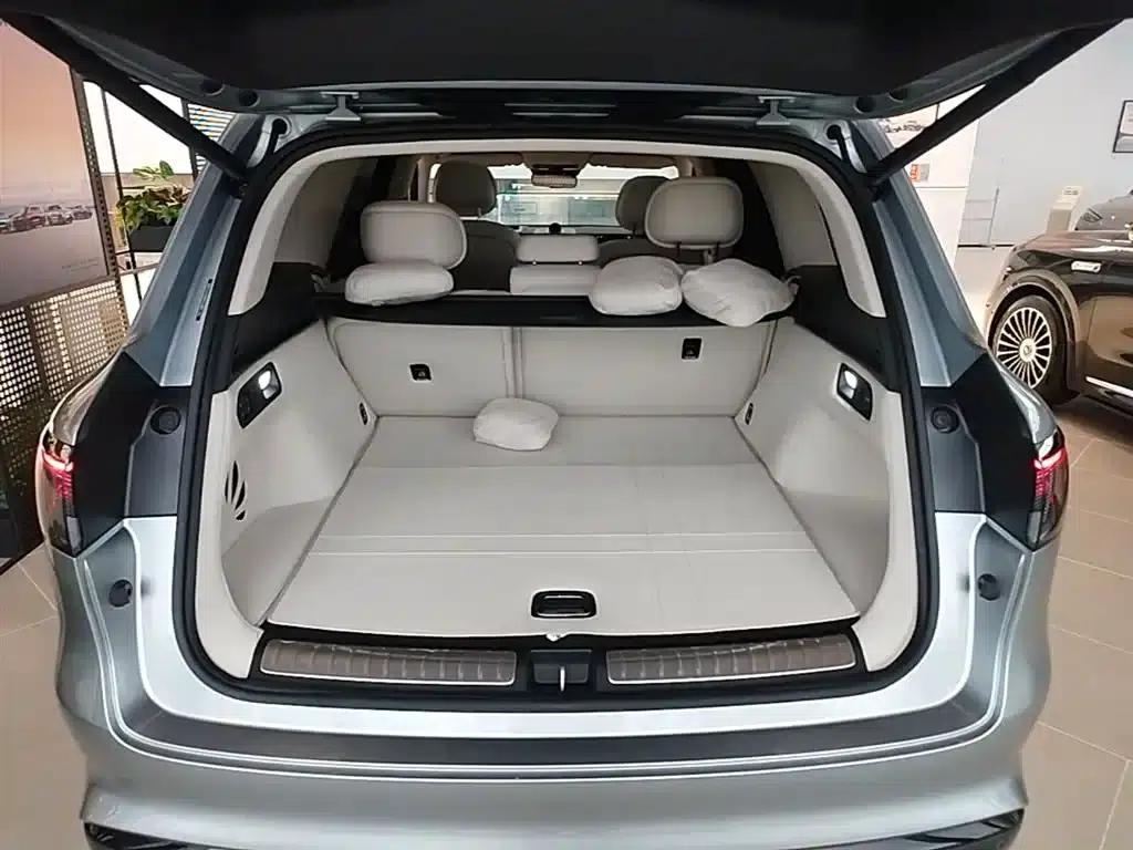 Wenjie M8 2025 Range Extended Max+ Version 53.4kWh 5-Seat Version (192-line LiDAR) — миниатюра 19