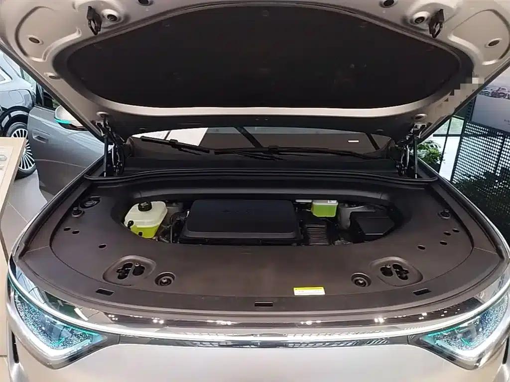 Wenjie M8 2025 Range Extended Max+ Version 53.4kWh 5-Seat Version (192-line LiDAR) — миниатюра 20