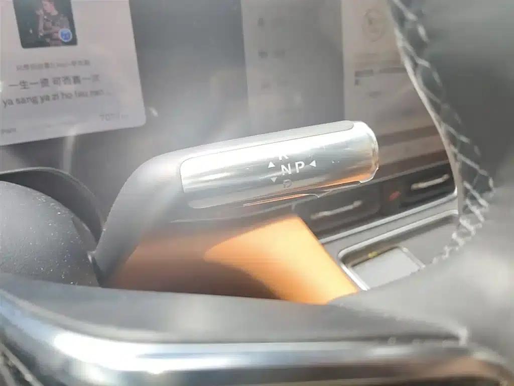 Wenjie M8 2025 Extended Range Max Edition 37kWh 5-Seat Version (192-line LiDAR) — миниатюра 14