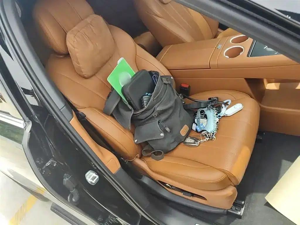 Wenjie M8 2025 Extended Range Max Edition 37kWh 5-Seat Version (192-line LiDAR) — миниатюра 25