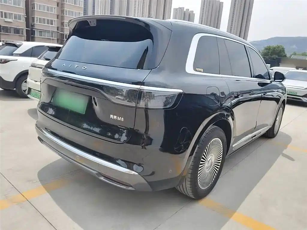 Wenjie M8 2025 Extended Range Max Edition 37kWh 5-Seat Version (192-line LiDAR) — миниатюра 7