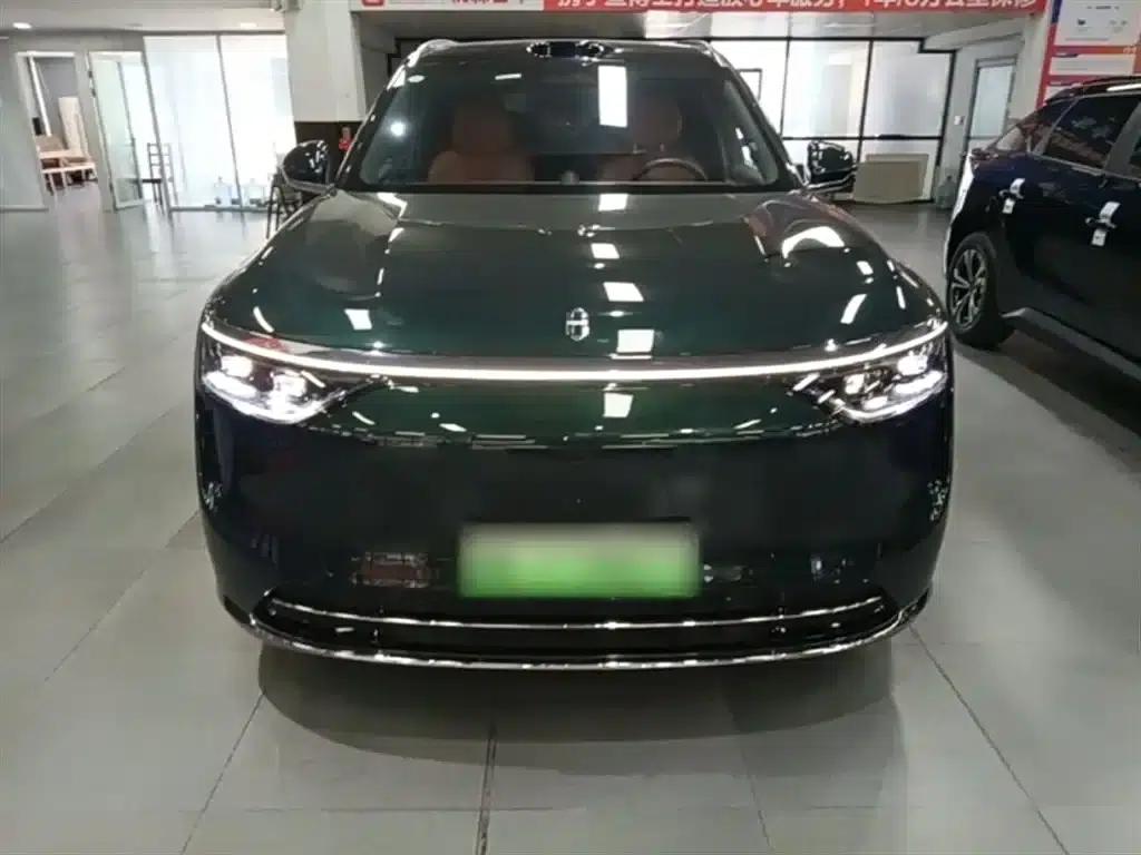Wenjie M8 2025 Range Extended Ultra Edition 53.4kWh 6-Seat Version (192-line LiDAR) — миниатюра 3