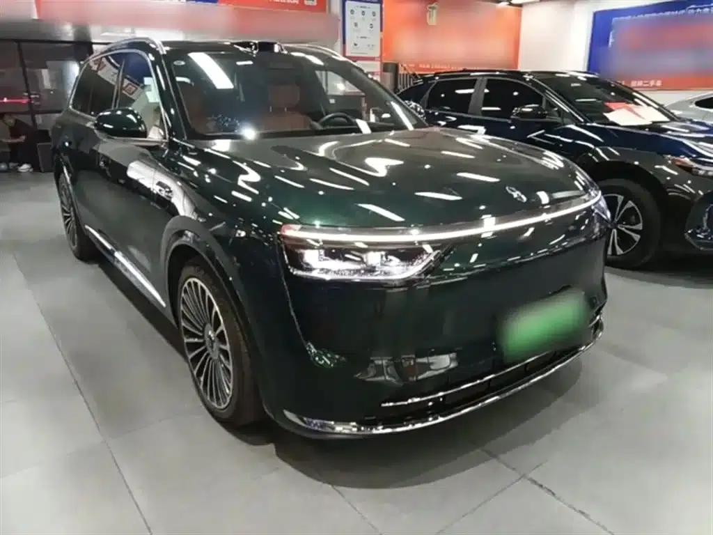 Wenjie M8 2025 Range Extended Ultra Edition 53.4kWh 6-Seat Version (192-line LiDAR) — миниатюра 4