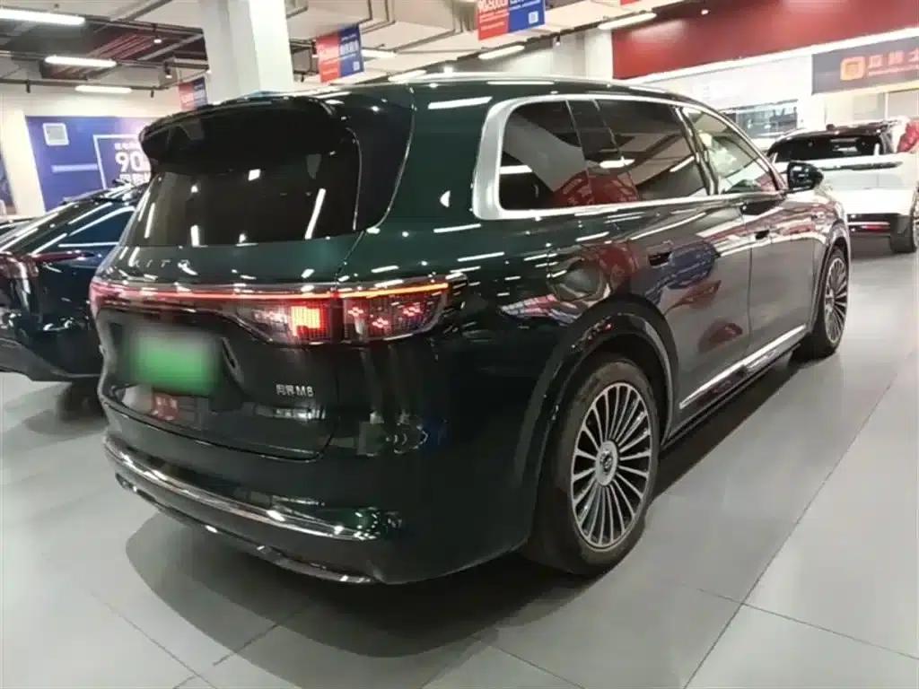 Wenjie M8 2025 Range Extended Ultra Edition 53.4kWh 6-Seat Version (192-line LiDAR) — миниатюра 7