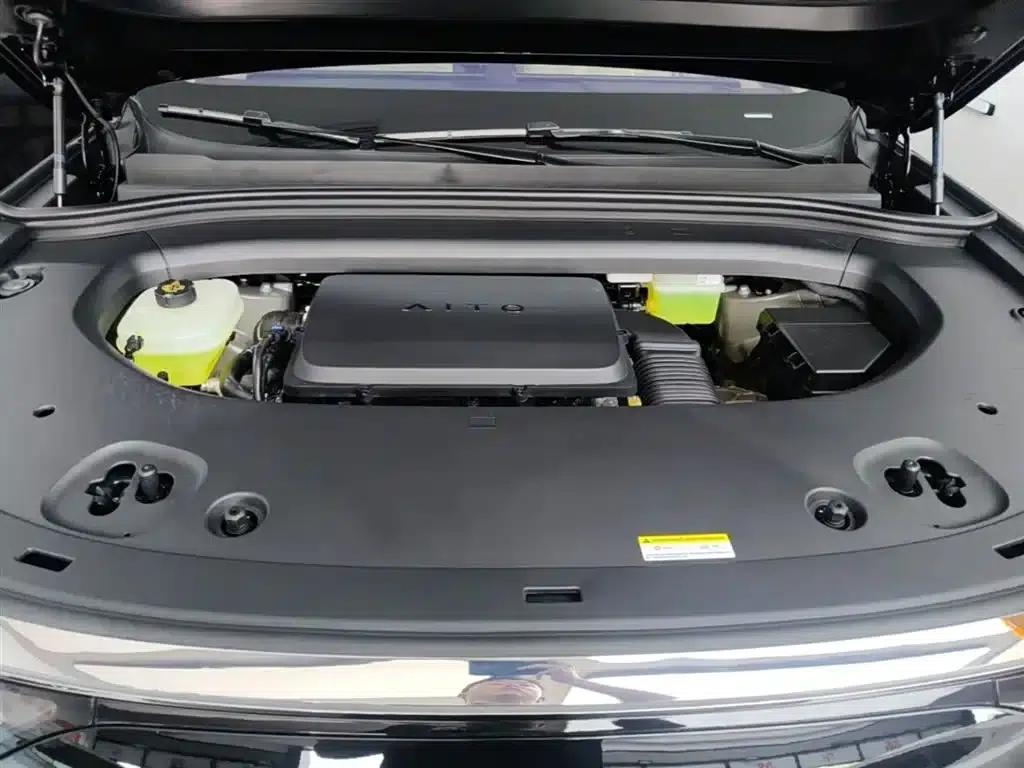 Wenjie M8 2025 Extended Range Max Edition 37kWh 6-Seater (192-line LiDAR) — миниатюра 20