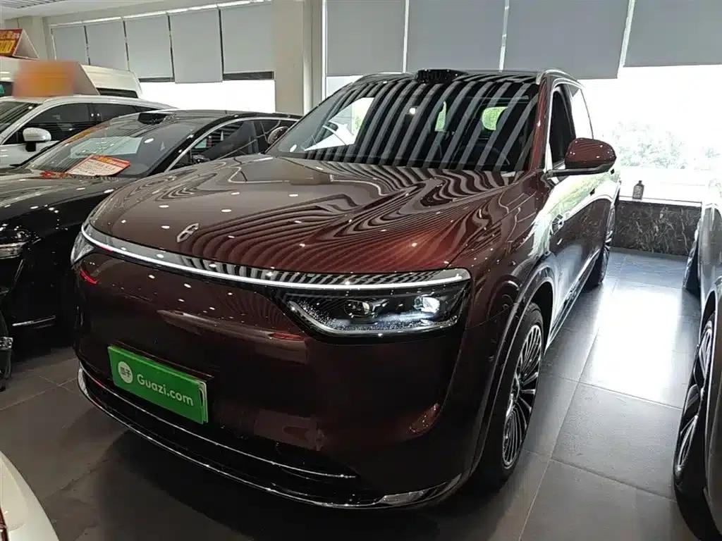 Wenjie M8 2025 Extended Range Ultra Edition 53.4kWh 5-Seat Version (192-line LiDAR) — миниатюра 1