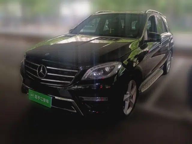 Mercedes-Benz M-Class 2014 ML 400 4MATIC Dynamic Model