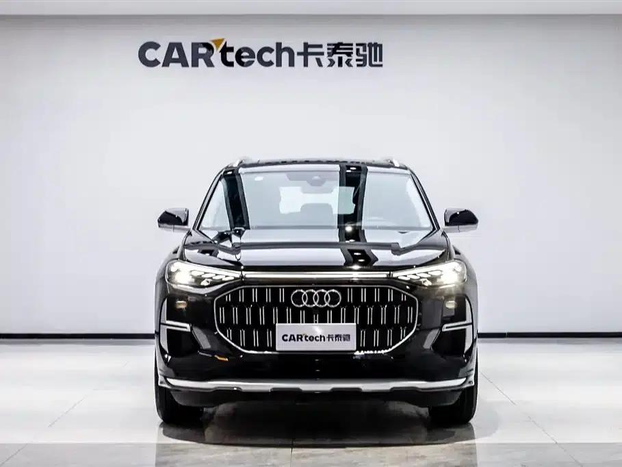 Audi Q6 2024 40 TFSI quattro Cloud View Edition, Feathered Forest Package, 7-seater — миниатюра 1