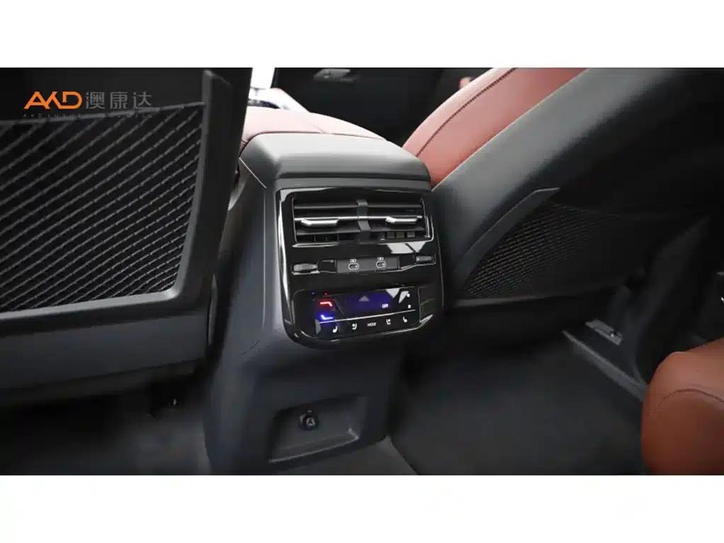 Audi Q6/2.0T/2024/45 TFSI quattro Black Knight Edition 6-seater — миниатюра 10