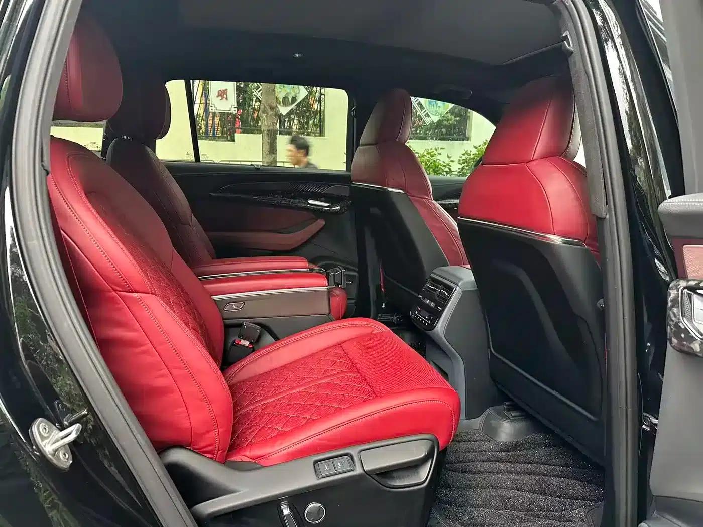 Audi Q6 2024 45 TFSI quattro Black Edition 6-seater — миниатюра 14