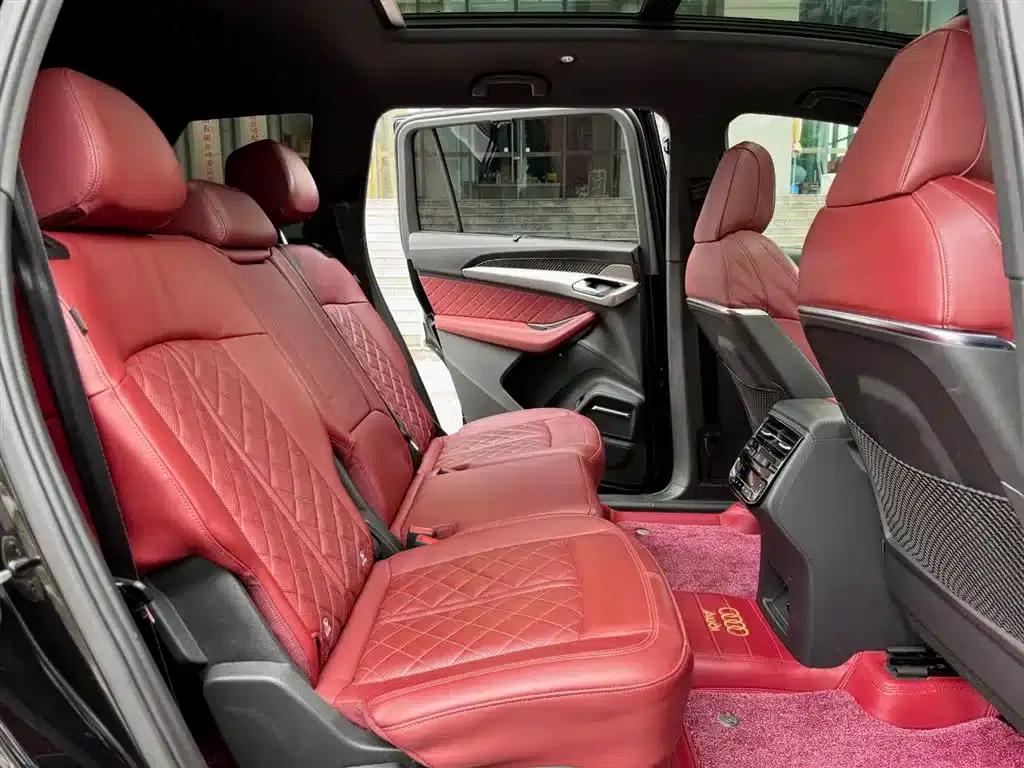 Audi Q6 2024 45 TFSI quattro Black Edition 7-seater — миниатюра 14