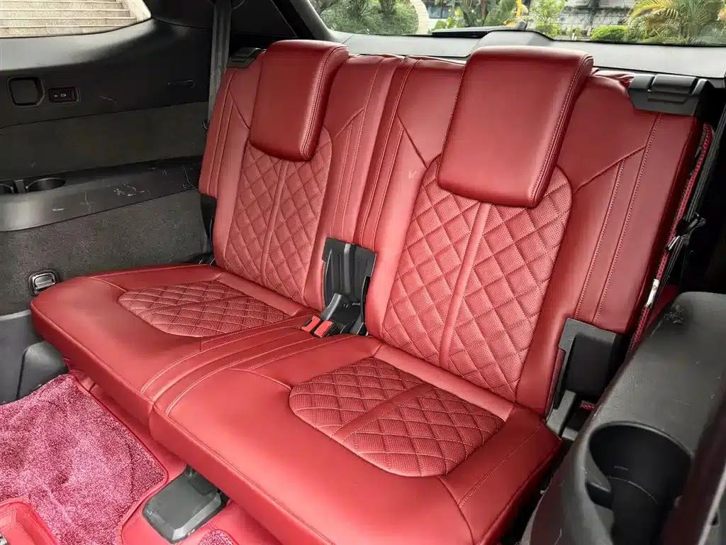 Audi Q6 2024 45 TFSI quattro Black Edition 7-seater — миниатюра 17