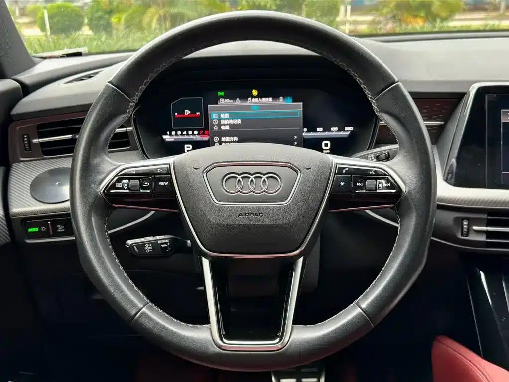 Audi Q6 2024 45 TFSI quattro Black Edition 7-seater — миниатюра 27