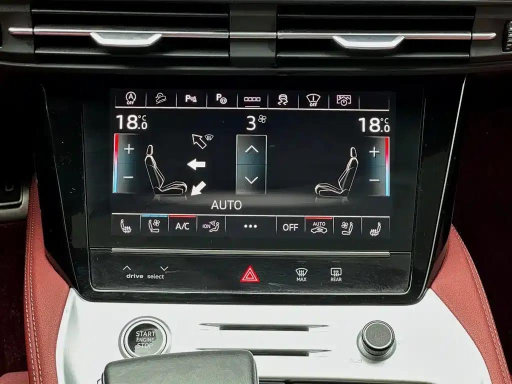 Audi Q6 2024 45 TFSI quattro Black Edition 7-seater — миниатюра 31