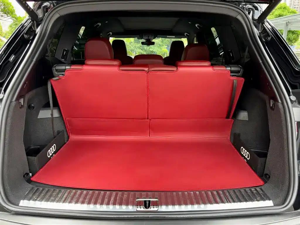 Audi Q6 2024 45 TFSI quattro Black Edition 7-seater — миниатюра 37