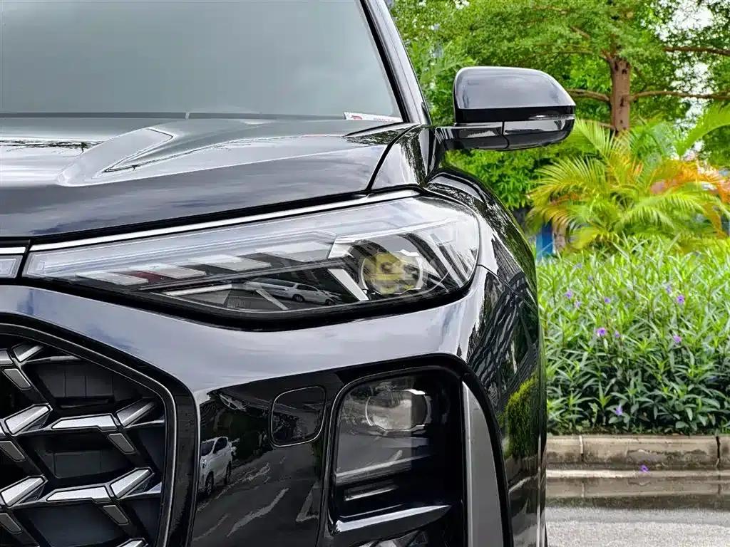Audi Q6 2024 45 TFSI quattro Black Edition 7-seater — миниатюра 38