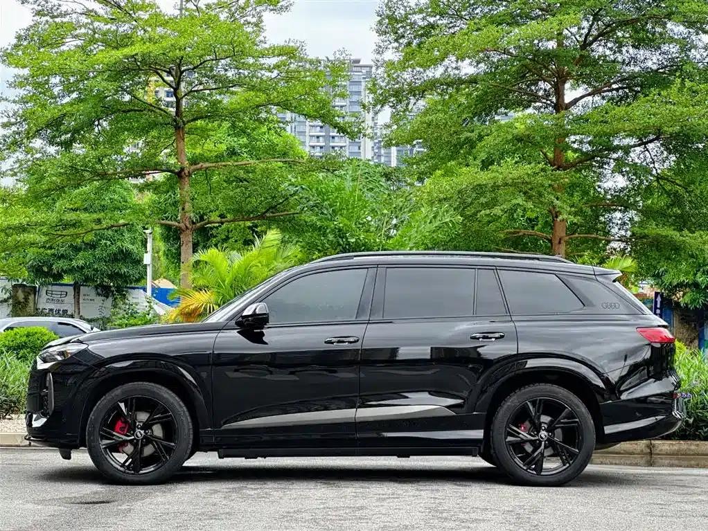 Audi Q6 2024 45 TFSI quattro Black Edition 7-seater — миниатюра 5
