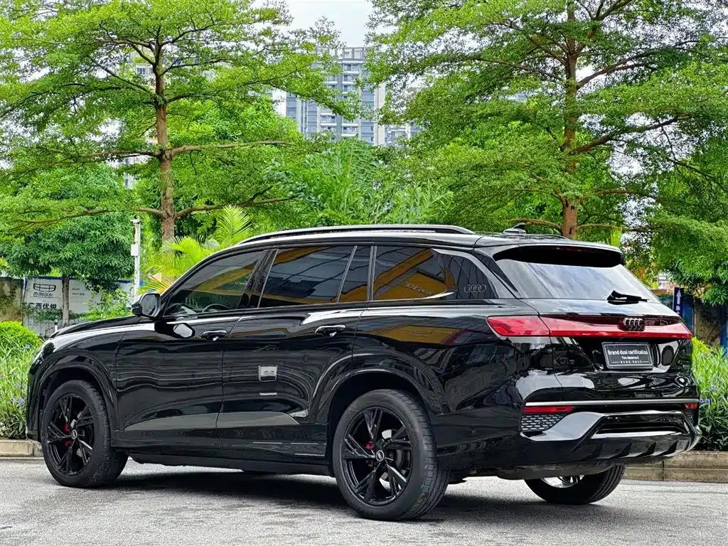 Audi Q6 2024 45 TFSI quattro Black Edition 7-seater — миниатюра 6
