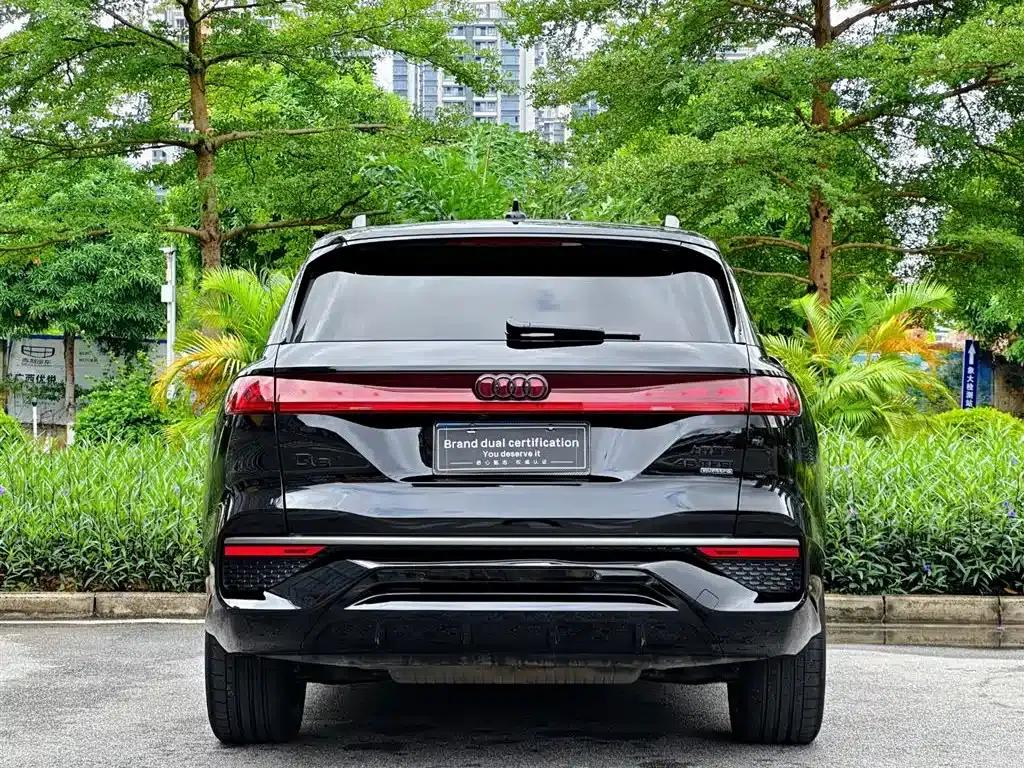 Audi Q6 2024 45 TFSI quattro Black Edition 7-seater — миниатюра 7