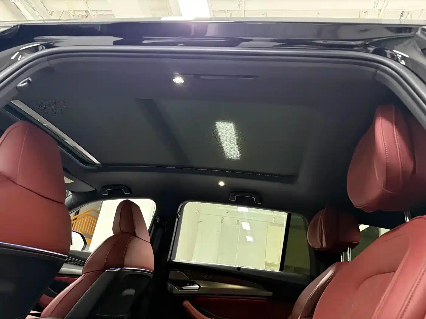 Audi Q6 2024 45 TFSI quattro Black Edition 6-seater — миниатюра 14