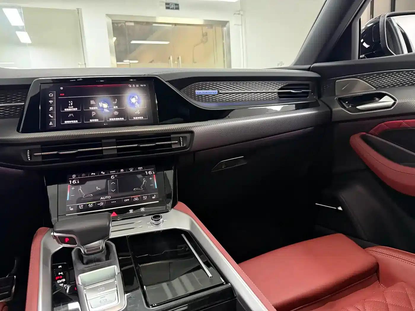 Audi Q6 2024 45 TFSI quattro Black Edition 6-seater — миниатюра 18