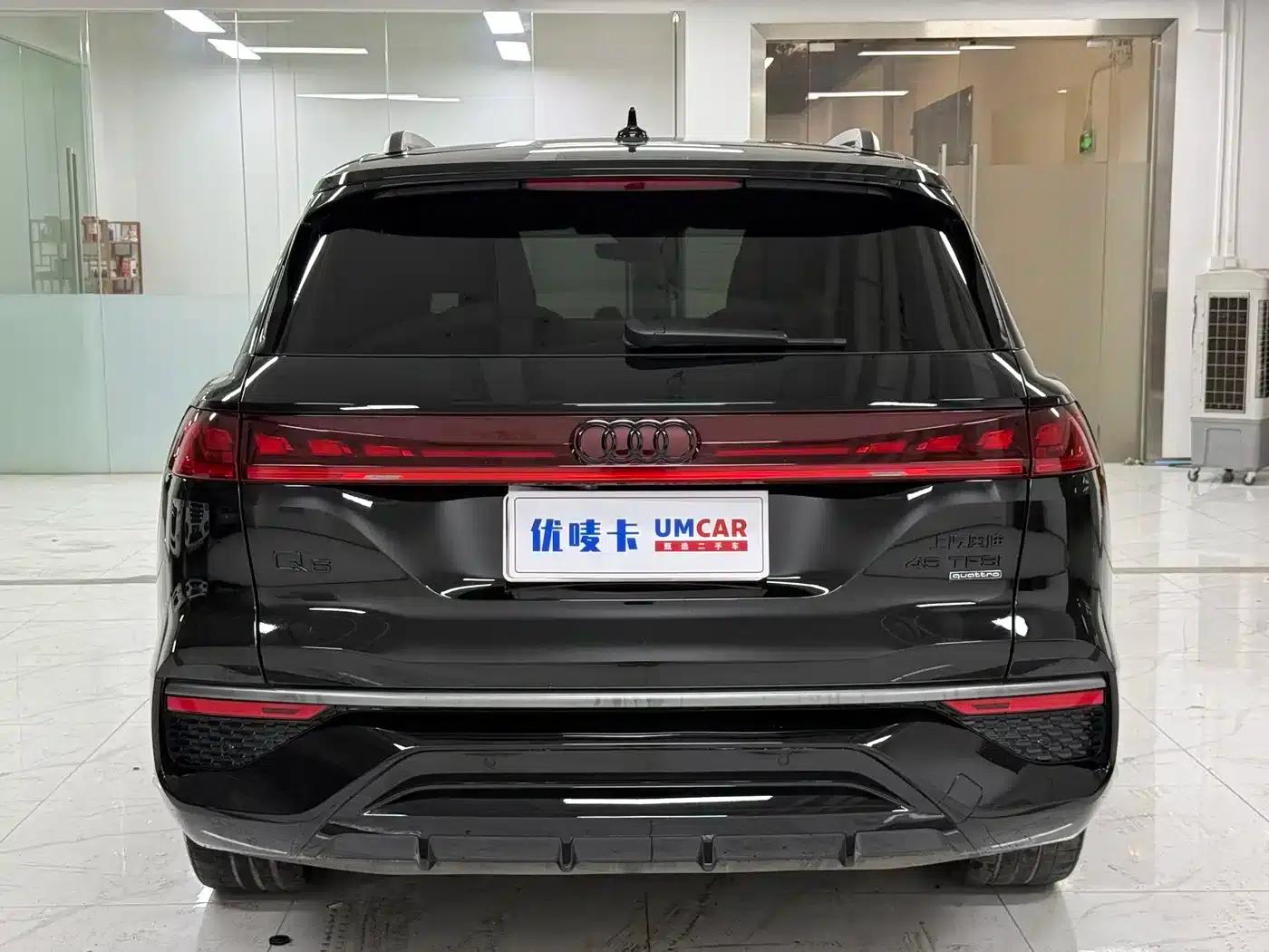 Audi Q6 2024 45 TFSI quattro Black Edition 6-seater — миниатюра 5
