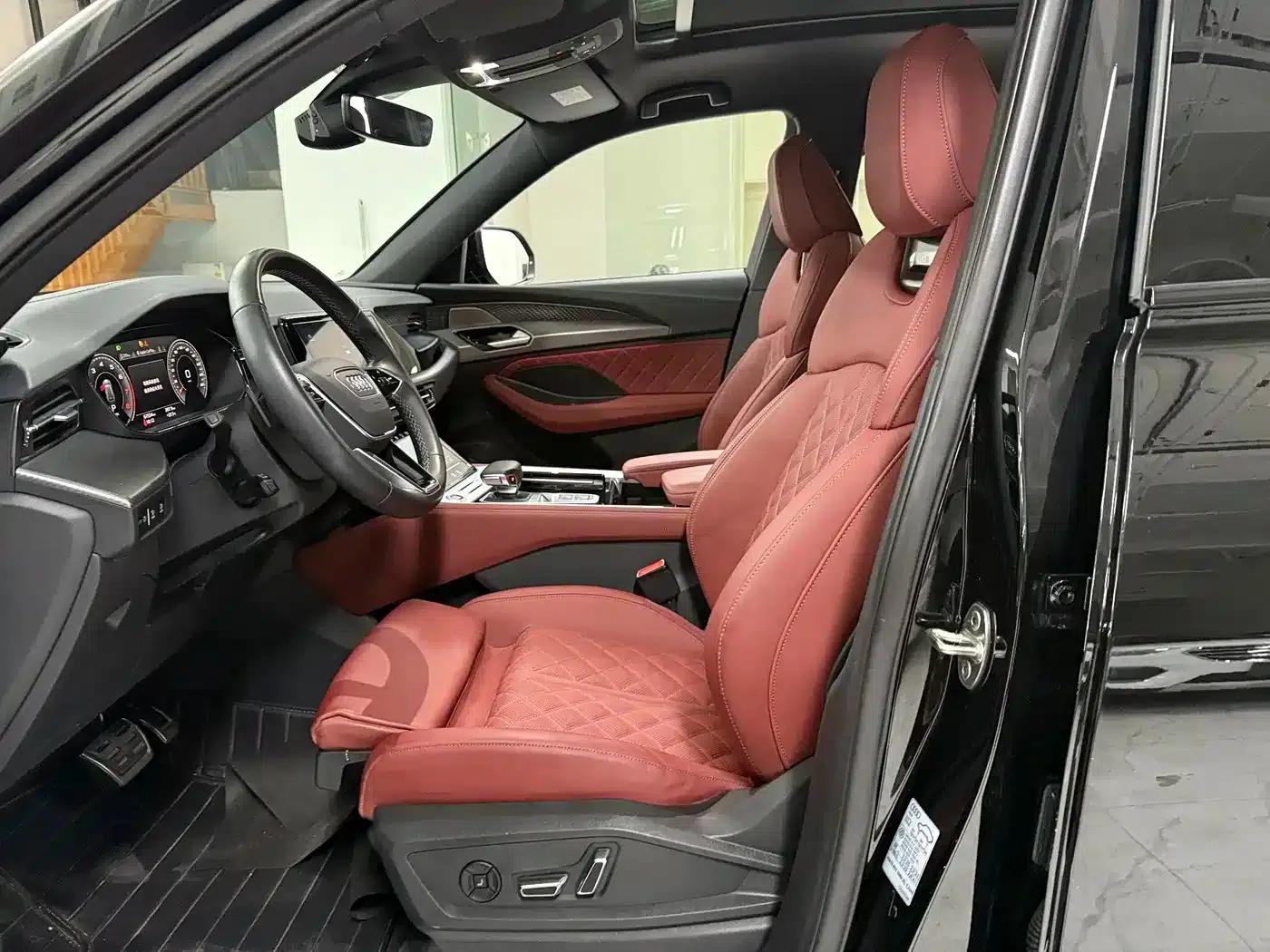Audi Q6 2024 45 TFSI quattro Black Edition 6-seater — миниатюра 10