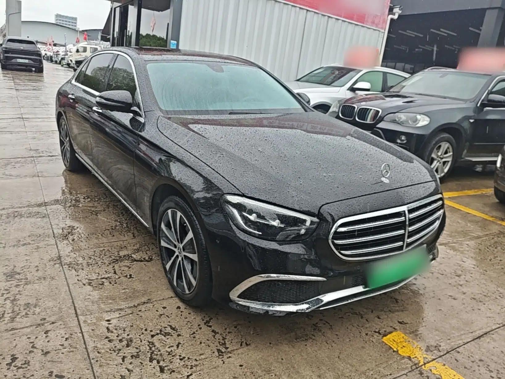 Mercedes-Benz E-Class New Energy 2023 E 350 e L Plug-in Hybrid Sedan — миниатюра 3