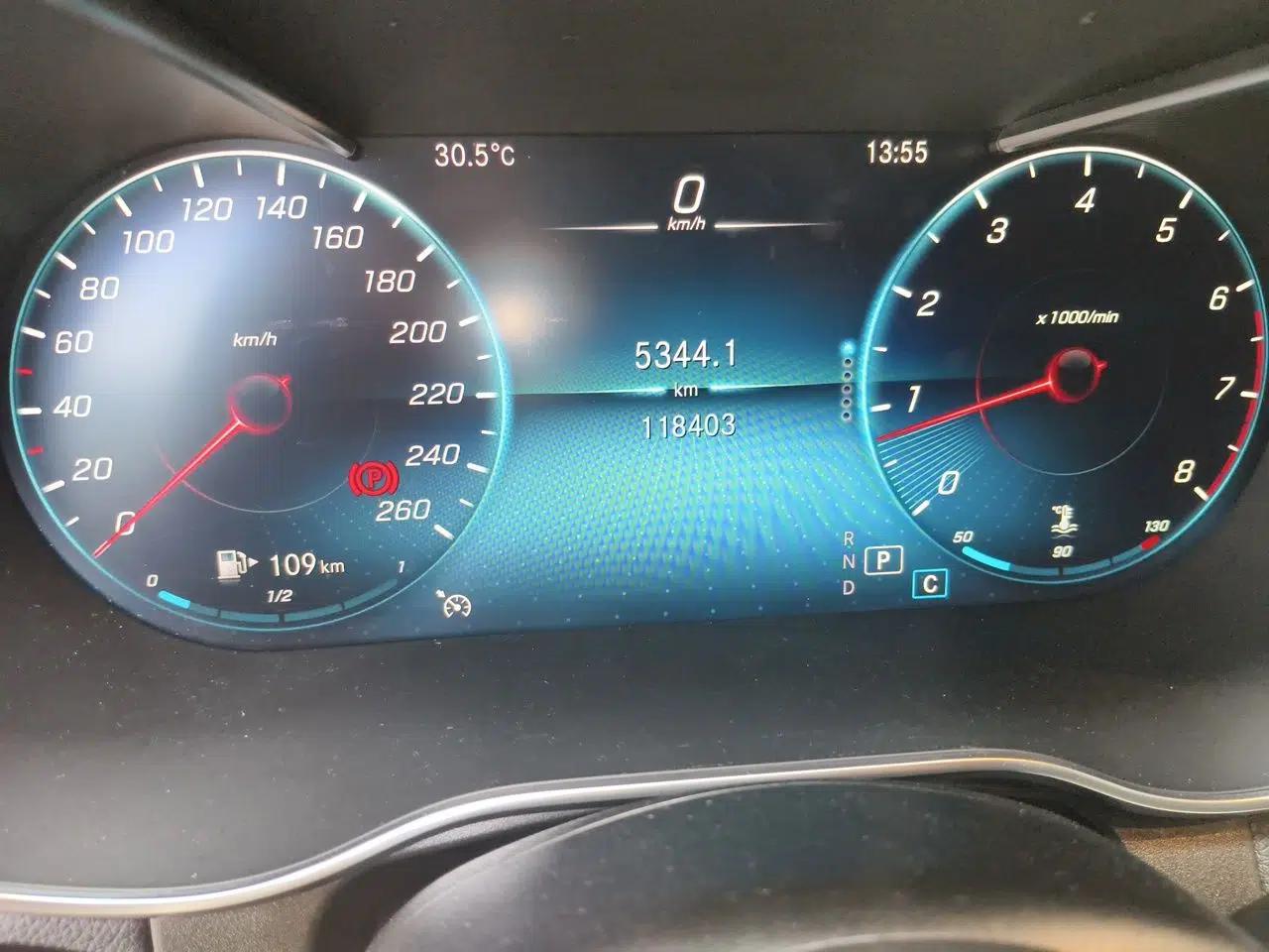 Mercedes-Benz GLC Coupe 2020 GLC 260 4MATIC Coupe SUV — миниатюра 13