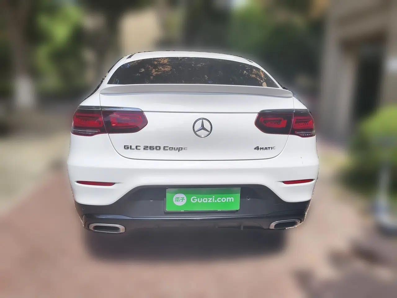 Mercedes-Benz GLC Coupe 2020 GLC 260 4MATIC Coupe SUV — миниатюра 5