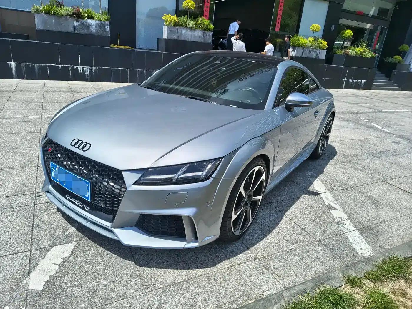 2017 Audi TTS Coupe 2.0TFSI quattro — миниатюра 1