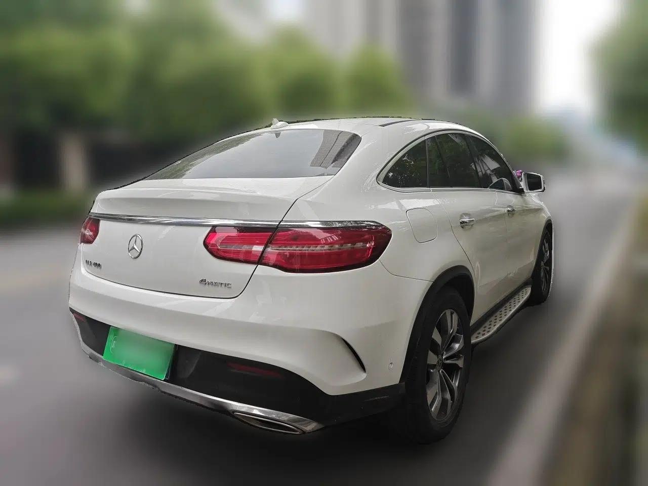 Mercedes-Benz GLE Coupe 2018 GLE 400 4MATIC Coupe SUV — миниатюра 6