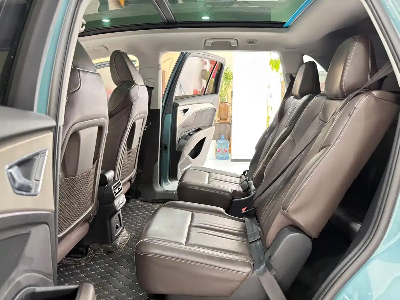 Audi Q5 e-tron 2023 50 e-tron quattro Glory Edition - Premium Outfit — миниатюра 11