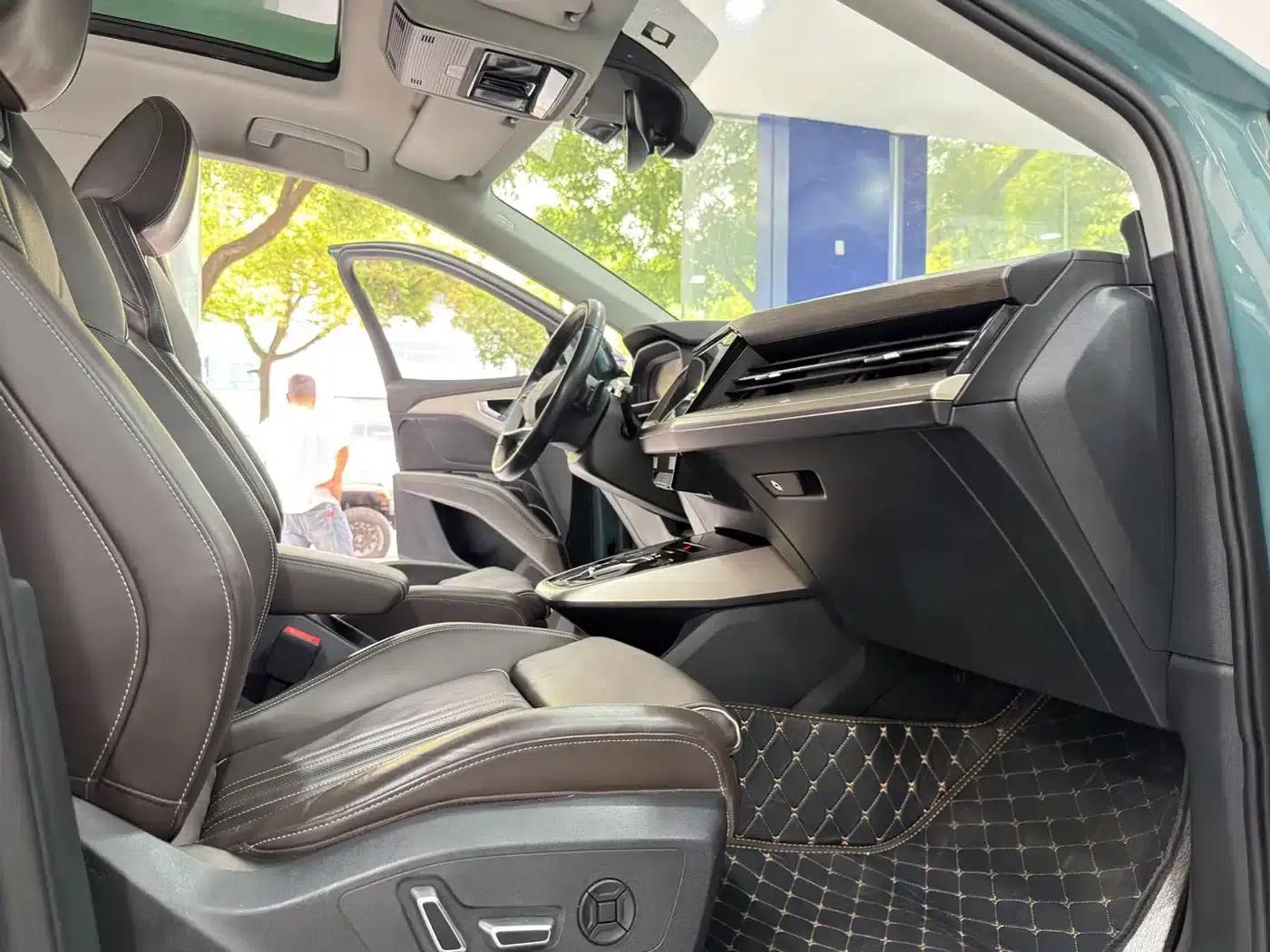 Audi Q5 e-tron 2023 50 e-tron quattro Glory Edition - Premium Outfit — миниатюра 15