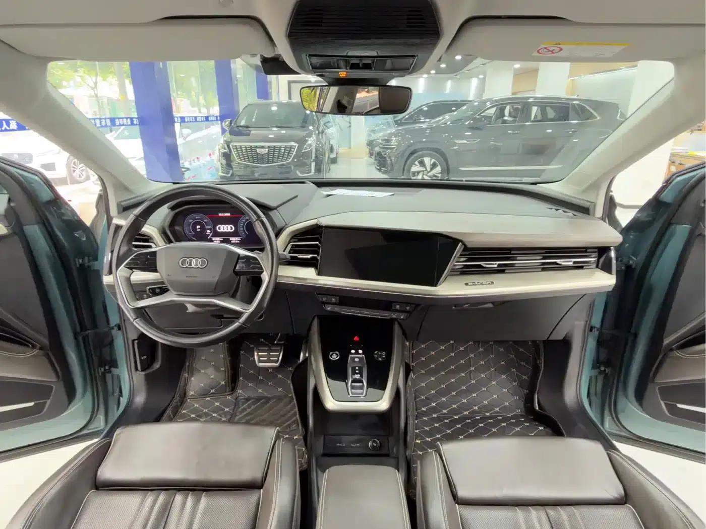 Audi Q5 e-tron 2023 50 e-tron quattro Glory Edition - Premium Outfit — миниатюра 5