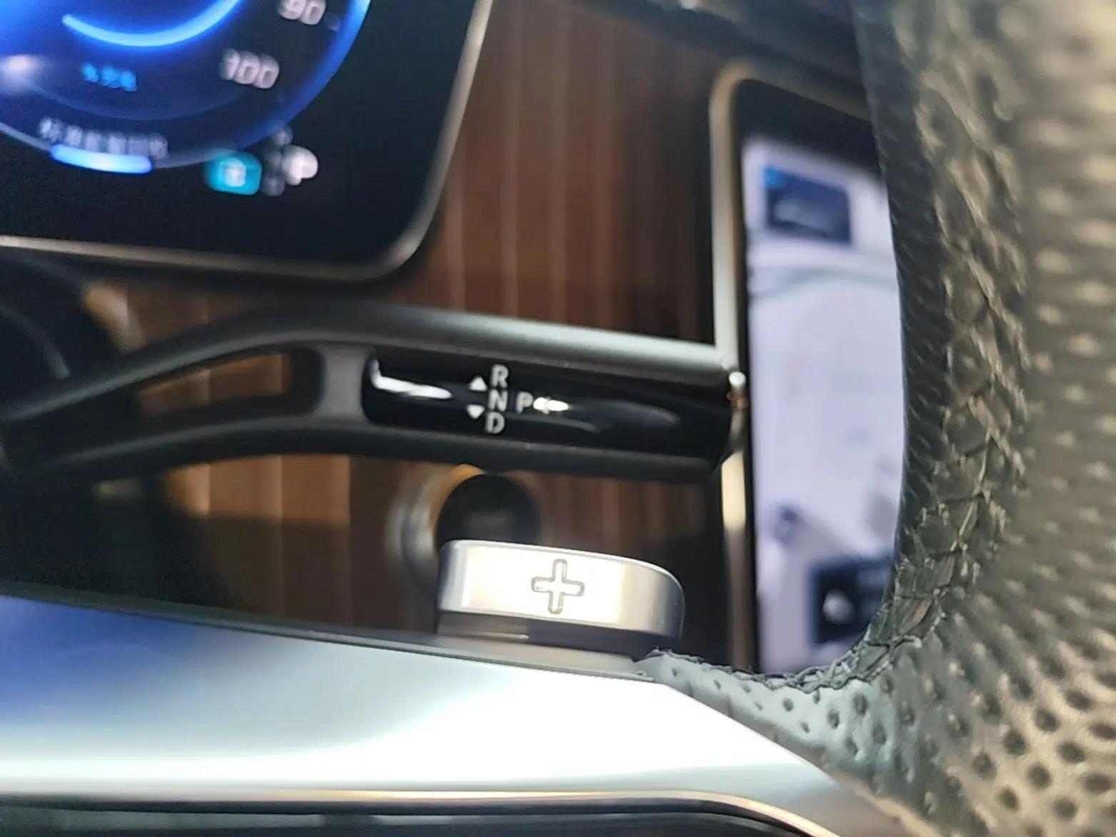 Mercedes-Benz EQE 2022 350 Pioneer Edition — миниатюра 17