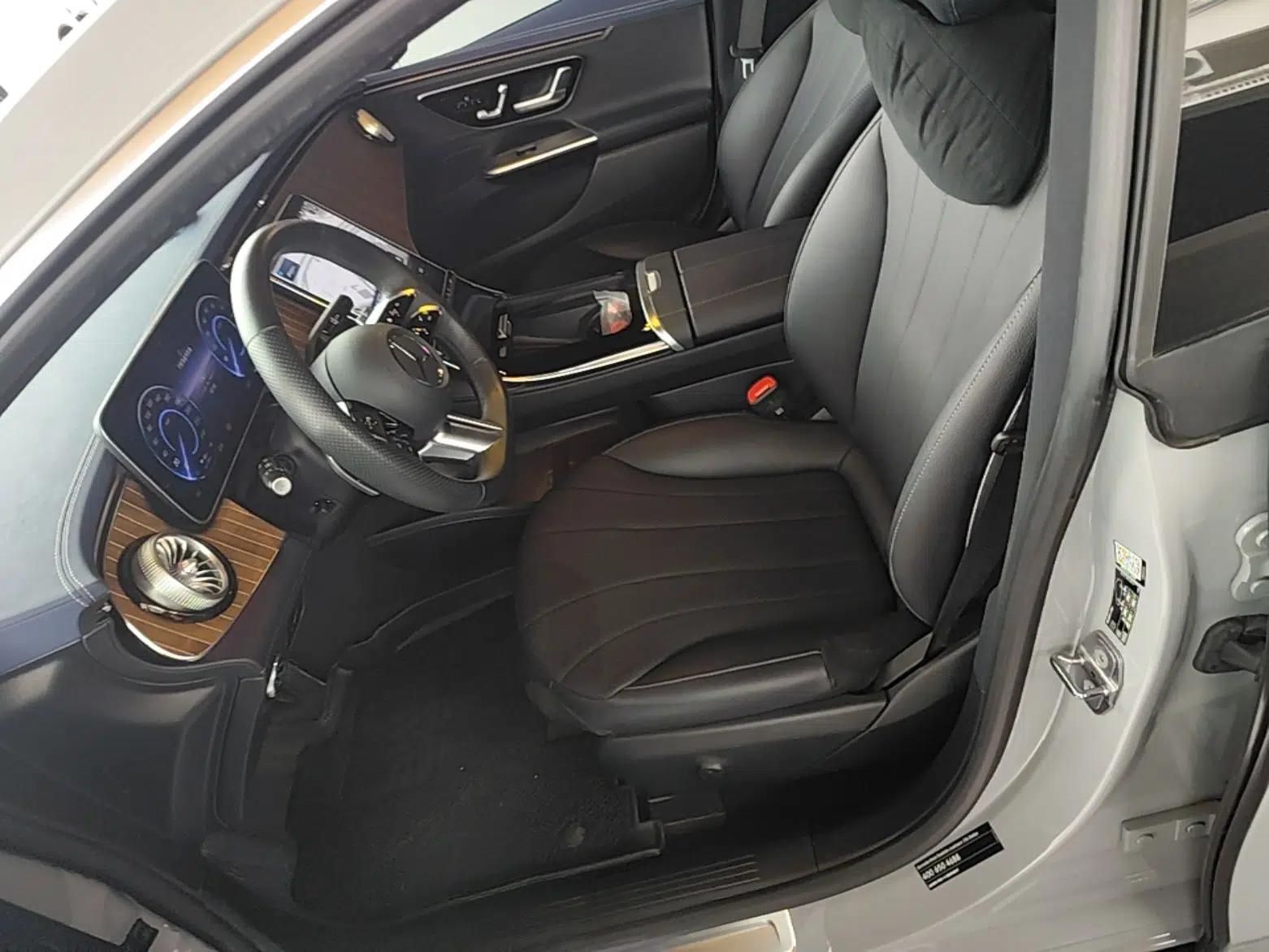 Mercedes-Benz EQE 2022 350 Pioneer Edition — миниатюра 18