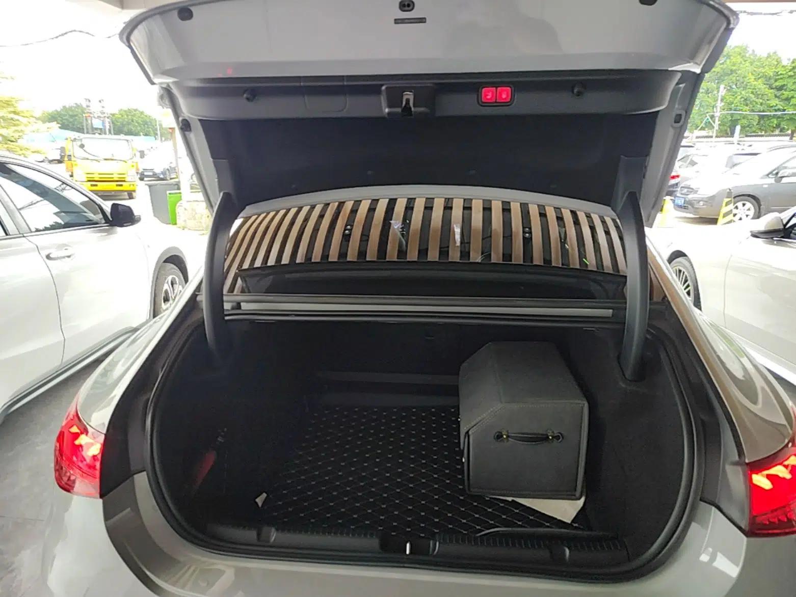 Mercedes-Benz EQE 2022 350 Pioneer Edition — миниатюра 22