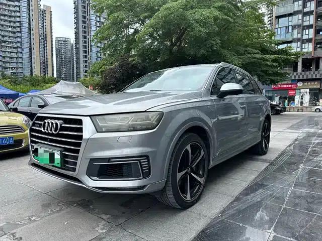 Audi Q7 PHEV 2017 45 e-tron