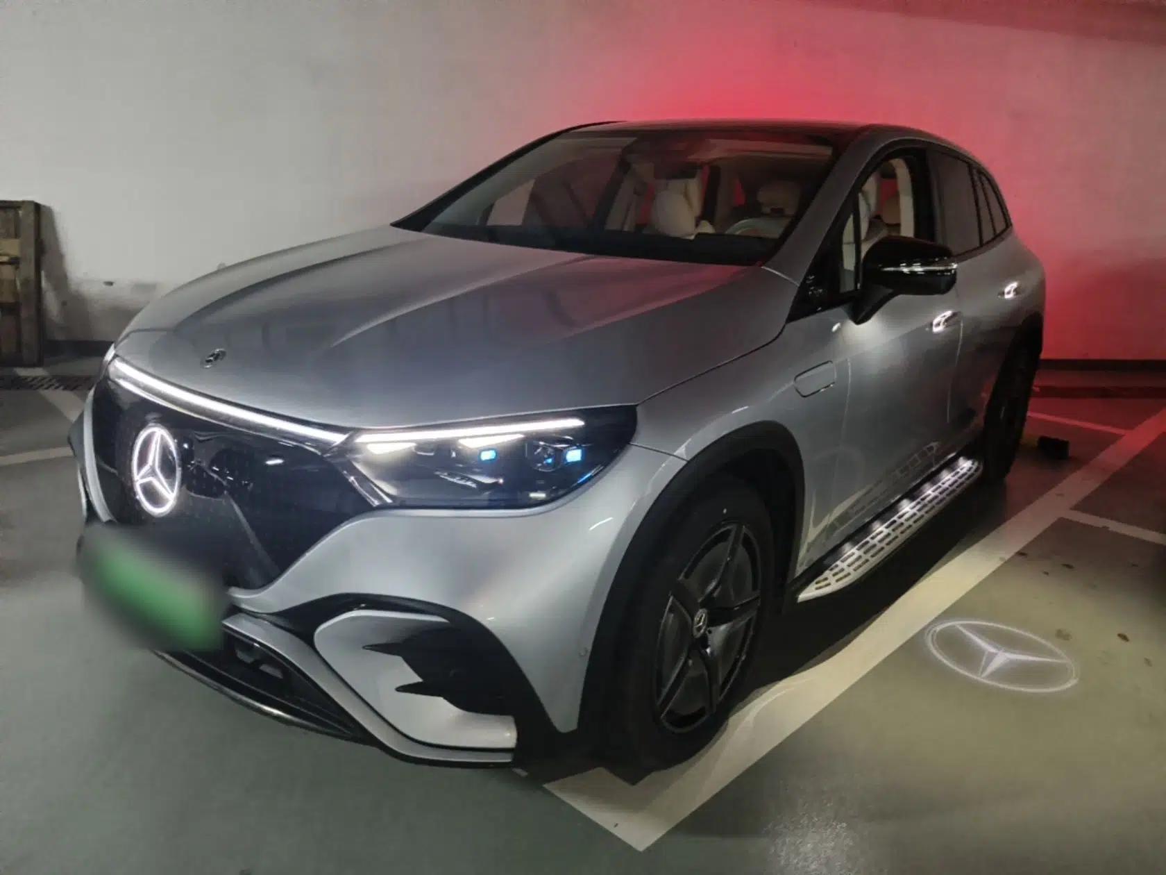 Mercedes-Benz EQE SUV 2023 500 4MATIC Special Edition — миниатюра 1