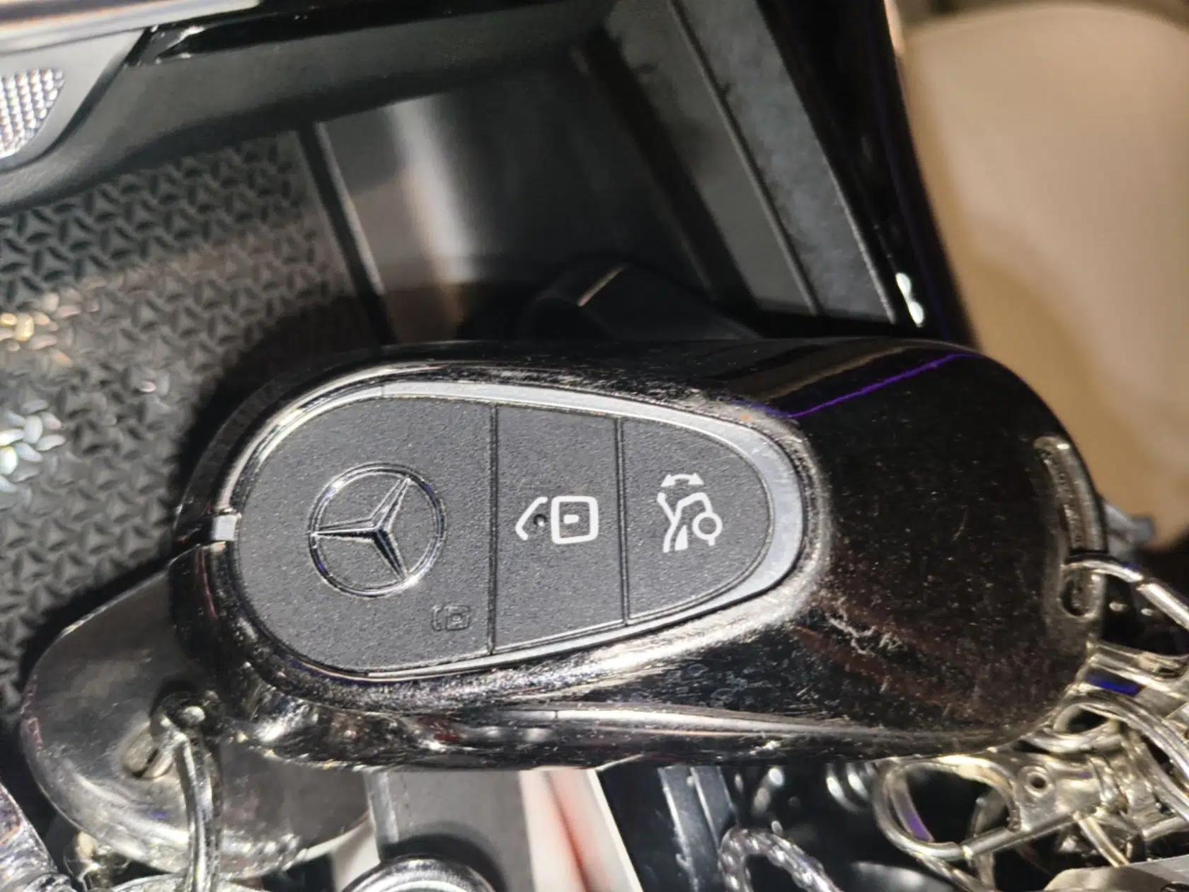Mercedes-Benz EQE SUV 2023 500 4MATIC Special Edition — миниатюра 12
