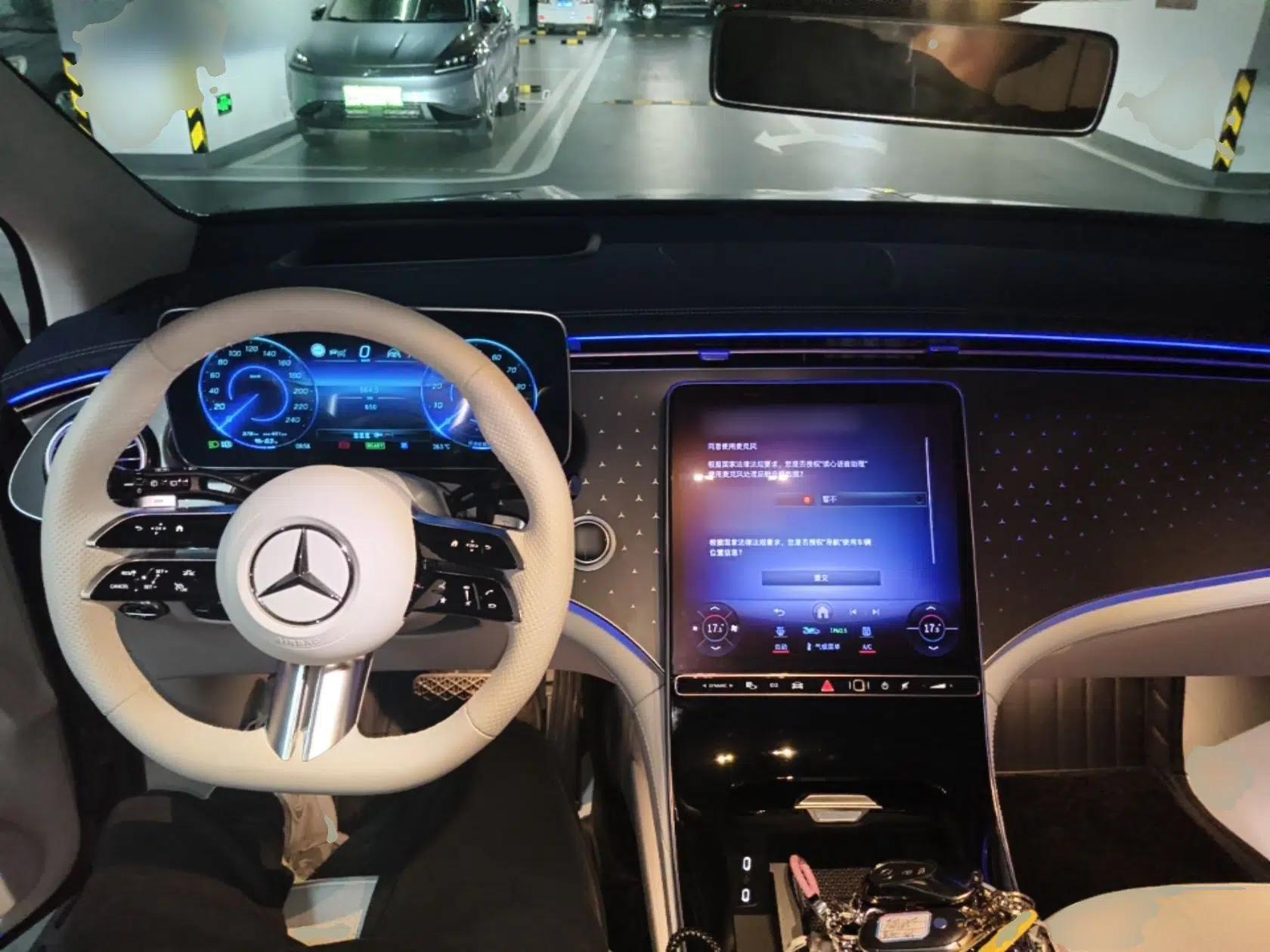 Mercedes-Benz EQE SUV 2023 500 4MATIC Special Edition — миниатюра 13