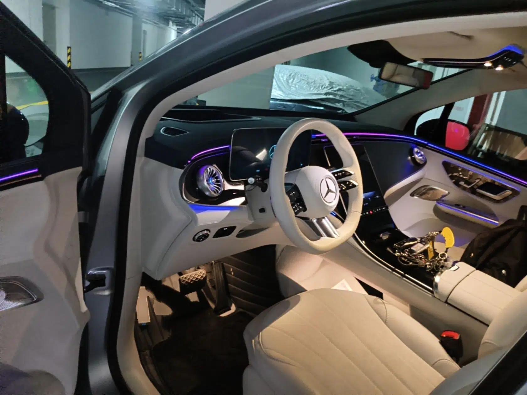 Mercedes-Benz EQE SUV 2023 500 4MATIC Special Edition — миниатюра 19
