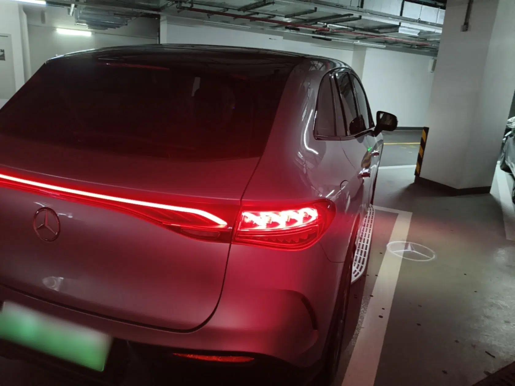 Mercedes-Benz EQE SUV 2023 500 4MATIC Special Edition — миниатюра 6