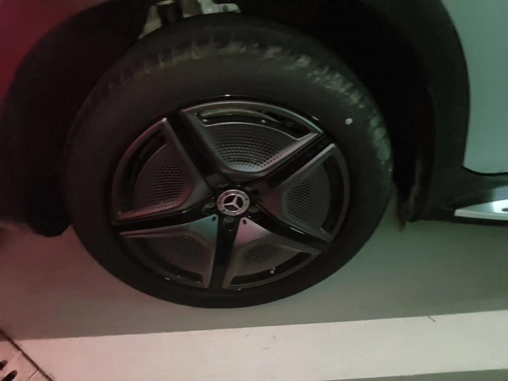 Mercedes-Benz EQE SUV 2023 500 4MATIC Special Edition — миниатюра 10
