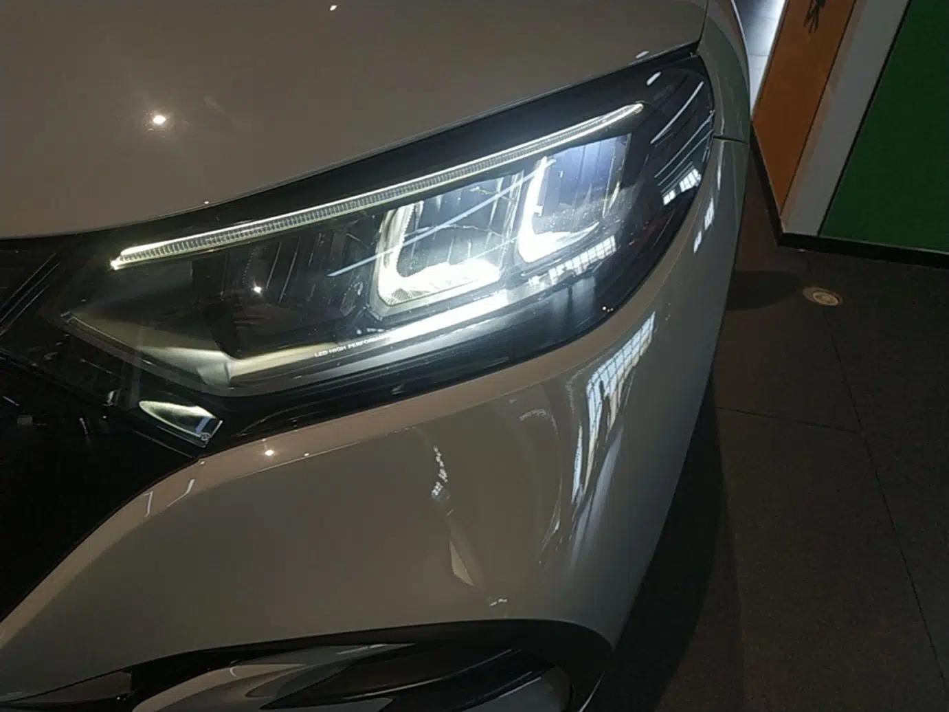 Mercedes-Benz EQE SUV 2023 350 4MATIC Pioneer Edition — миниатюра 9