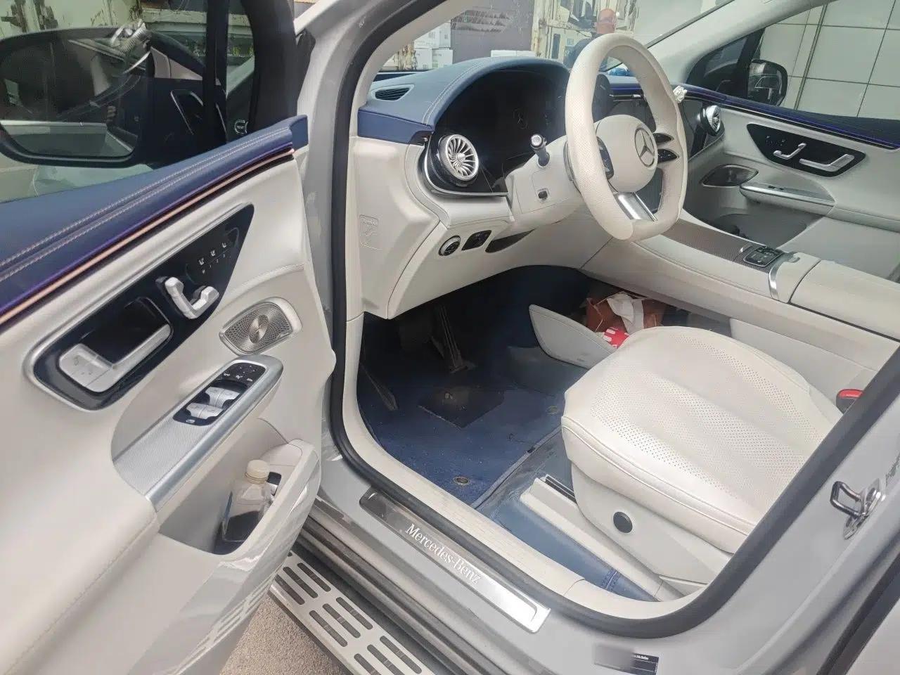 Mercedes-Benz EQE SUV 2023 500 4MATIC — миниатюра 17